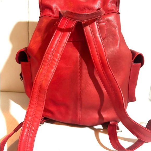 Vintage red leather unisex backpack - Picture 2 of 11